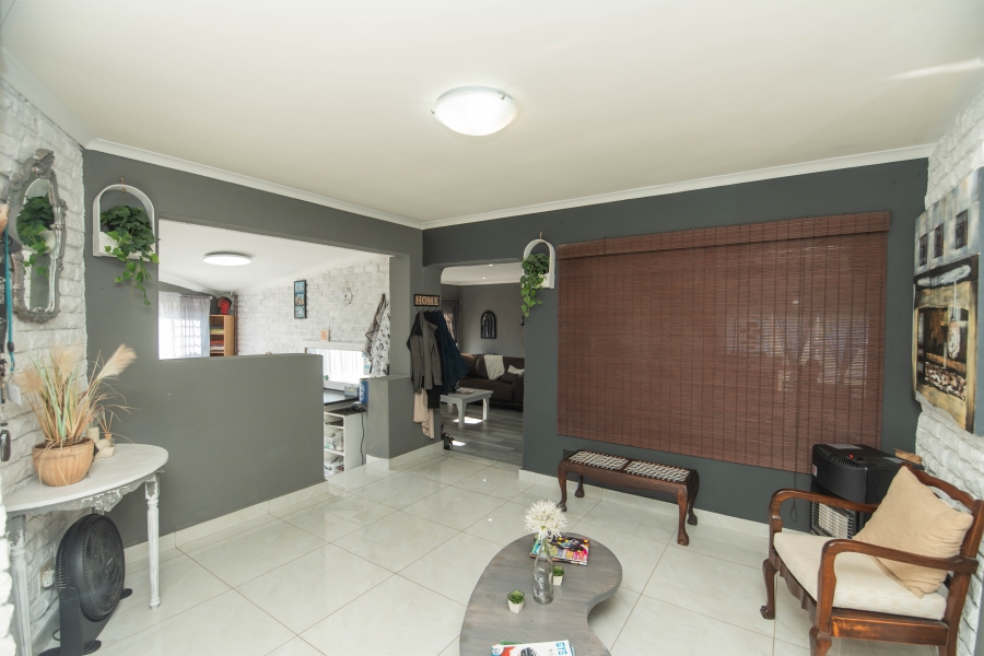 6 Bedroom Property for Sale in Sherwood Eastern Cape
